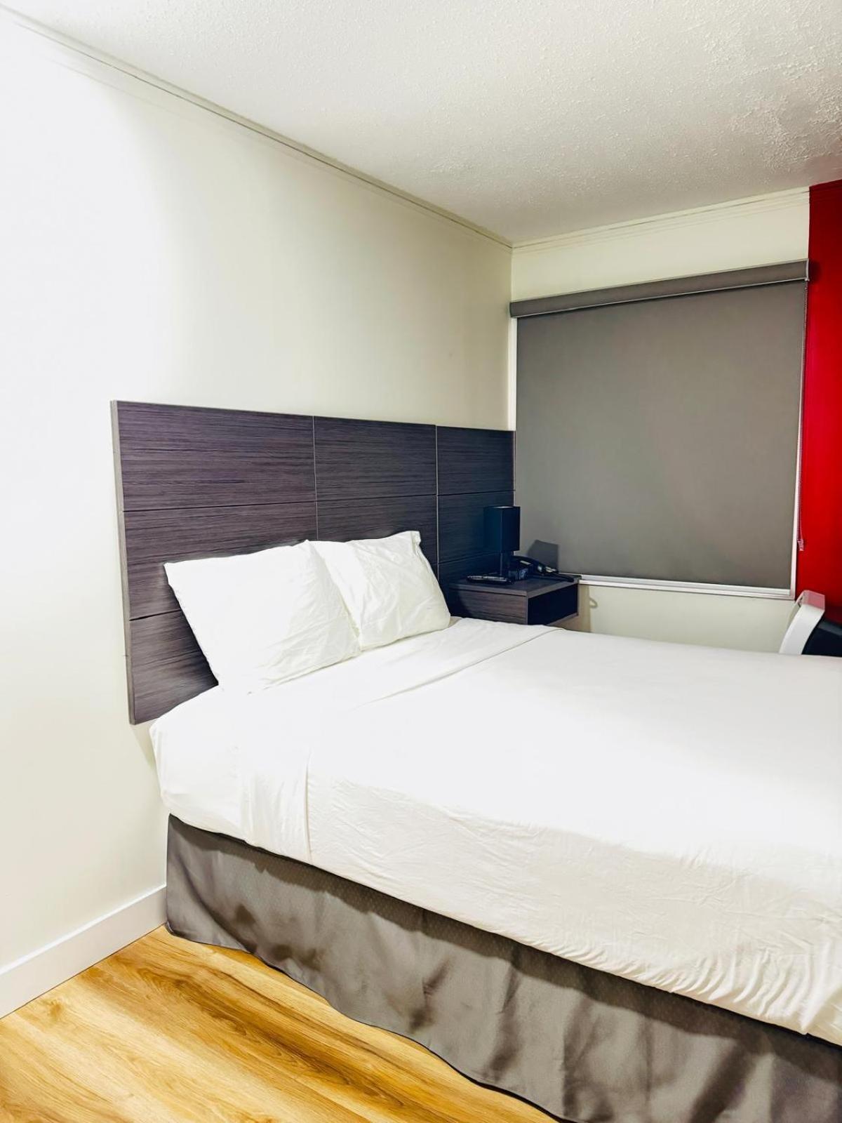 Ramada By Wyndham Dawson Creek Hotel ภายนอก รูปภาพ